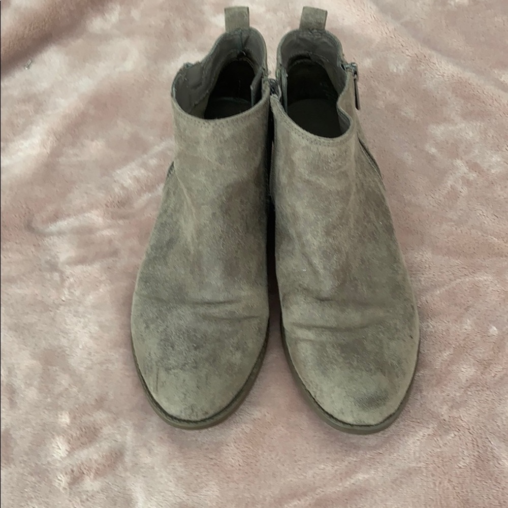 Ankle boots